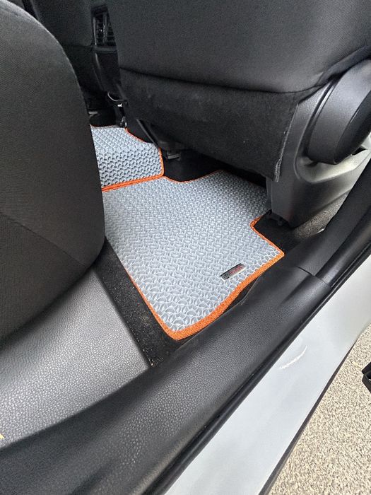 Toyota - Covorașe auto. Preșuri auto fabricate în România.