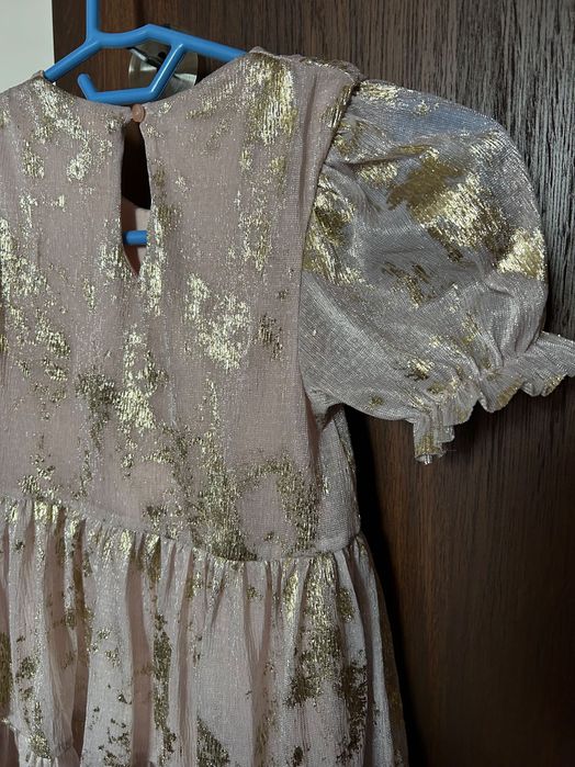 Рокля Next за Коледна фотосесия