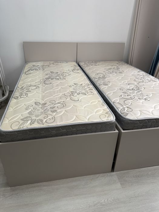 Кровать состояние  новое с матрасам