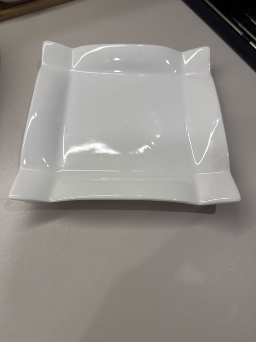 Продам посуду ( тарелки белые)