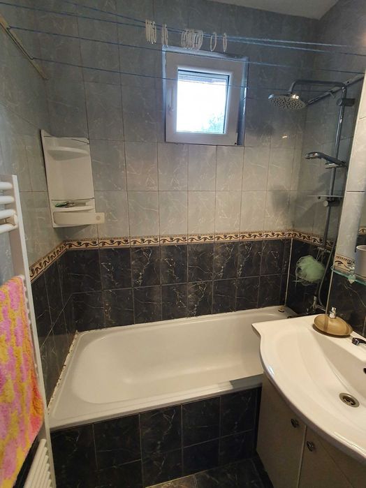 Închiriez ap cu 3 camere în zona centrală - Sp Județean - Sp Municipal - Sp Matern