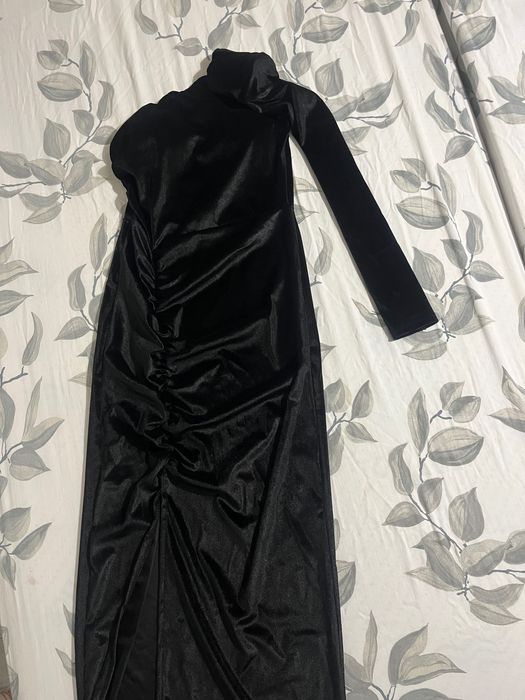 Продавам дамска рокля