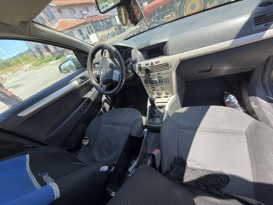 Opel Astra H (комби 1.6i ) на части