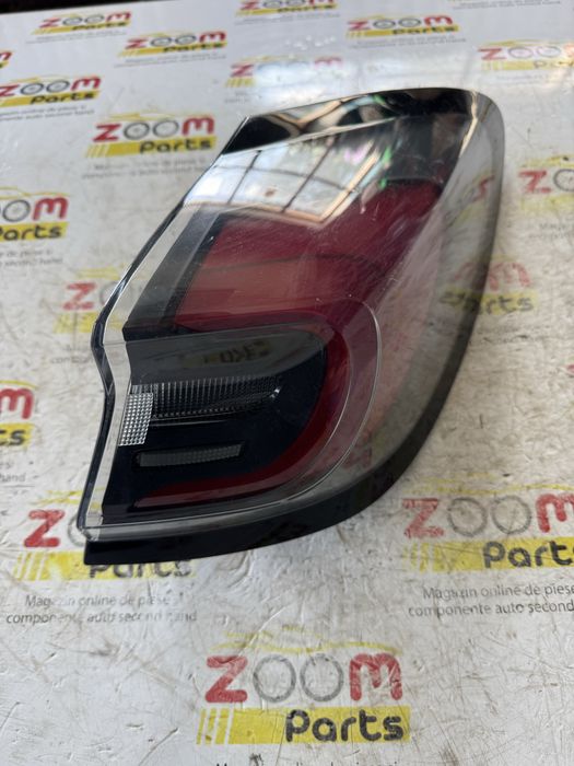 Lampa stop dreapta spate pe aripa Ford Puma