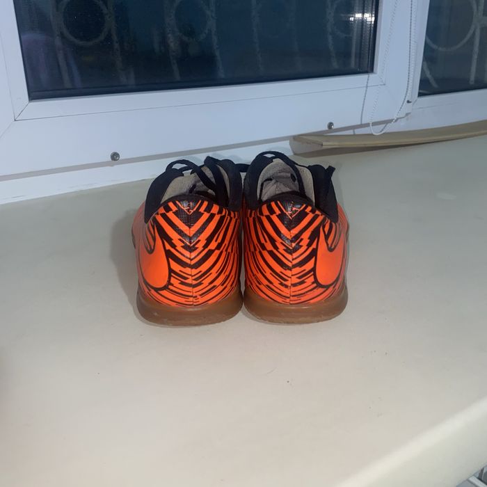 Футзалки для футбола Nike