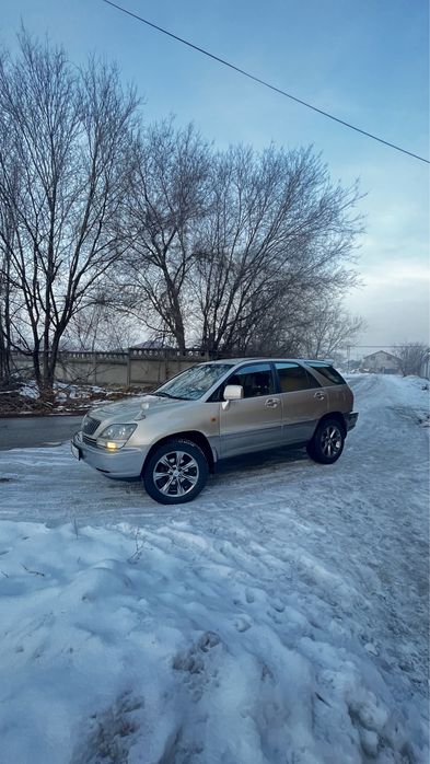 Тайота Харриер обьем 3 л 4wd хорошем состояние для свойх лет