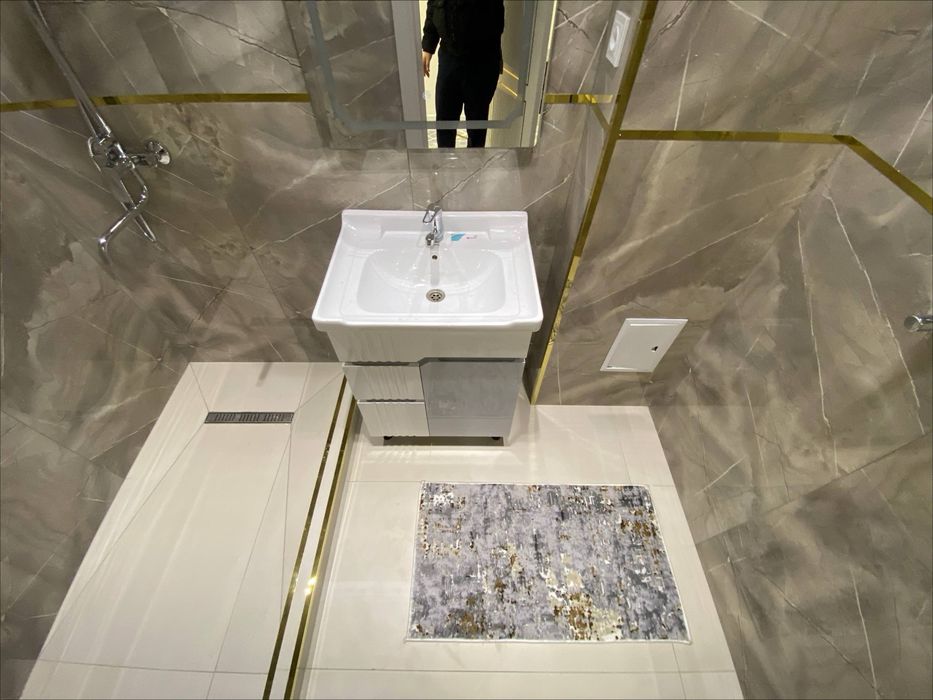 3 xonalik vokzal yulni ustida