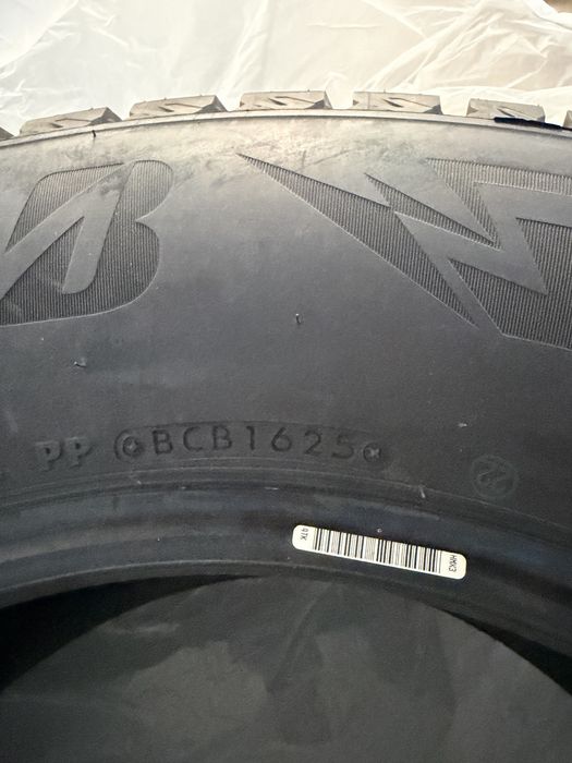 Зимние шины BRIDGESTONE 265/65R18