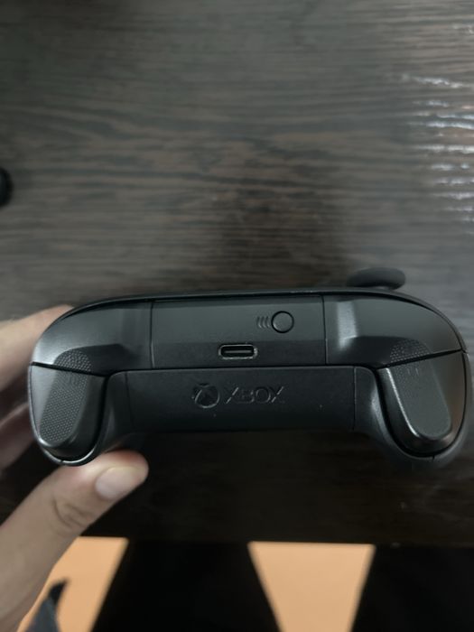 Продам джойстик, геймпад xbox controller series s/x