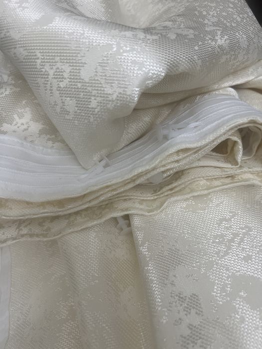 Шторы с двумя комплектами тюля