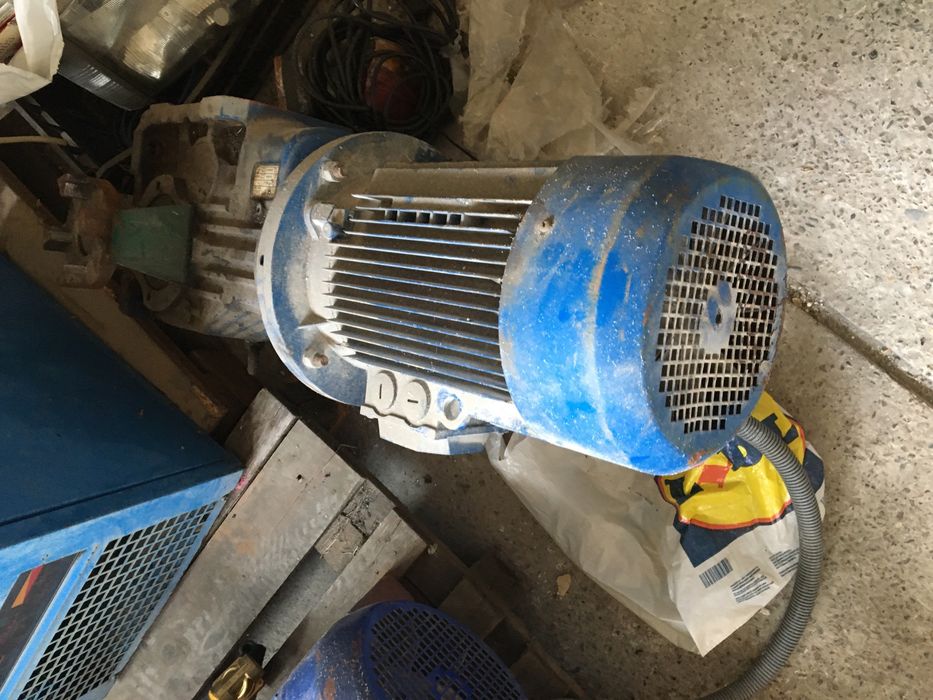 Motoare electrice trifazate diverse