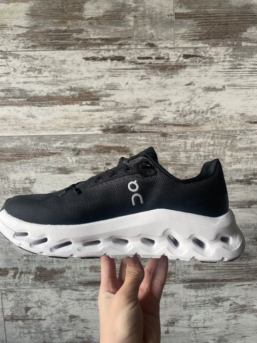 Новые кроссовки On Cloud