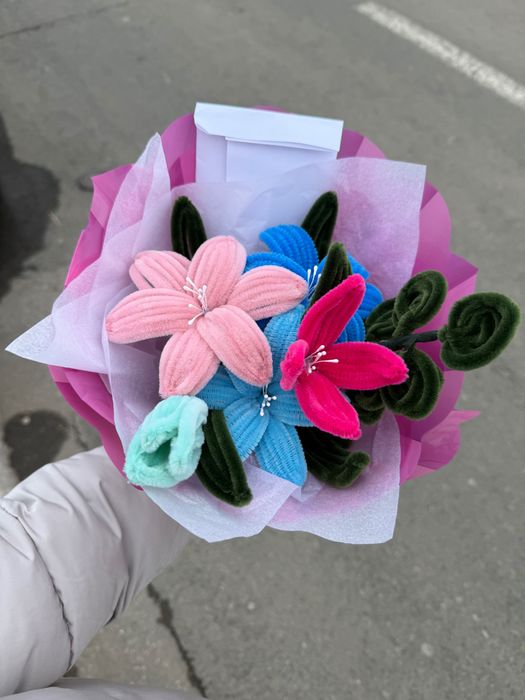 Decoratiuni din flori sau buchete