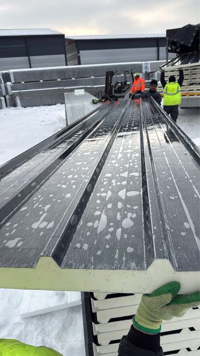 Depozit Panouri Sandiwch STOC permanent gri antracit