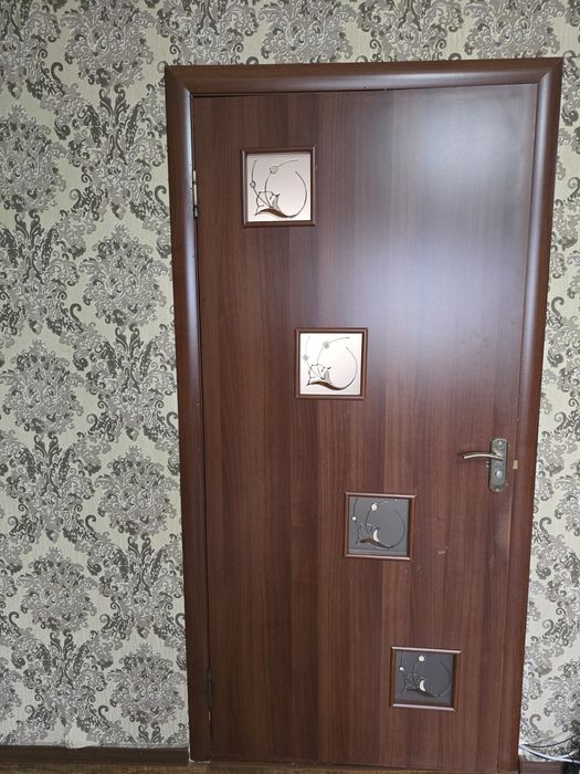Продаётся двери по 3000 тг 5 шт