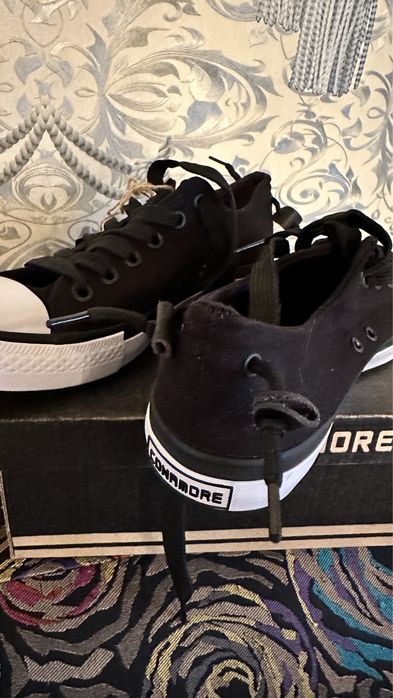 Продам кеды унисекс