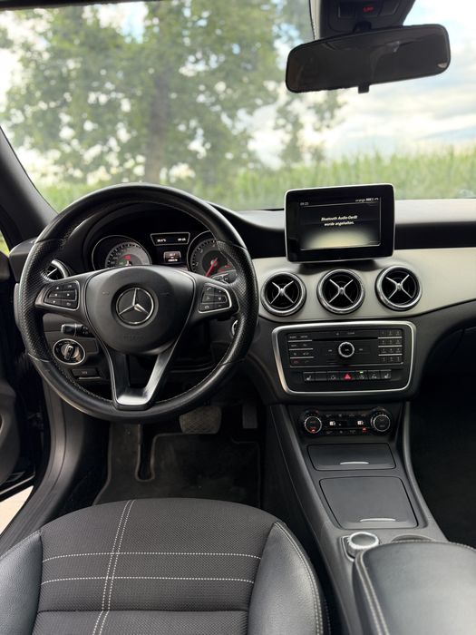 Mercedes Cla 200 paket Amg automat 2.2 Diesel Euro 6 188500 Km Posibilitate de achizite in Rate!