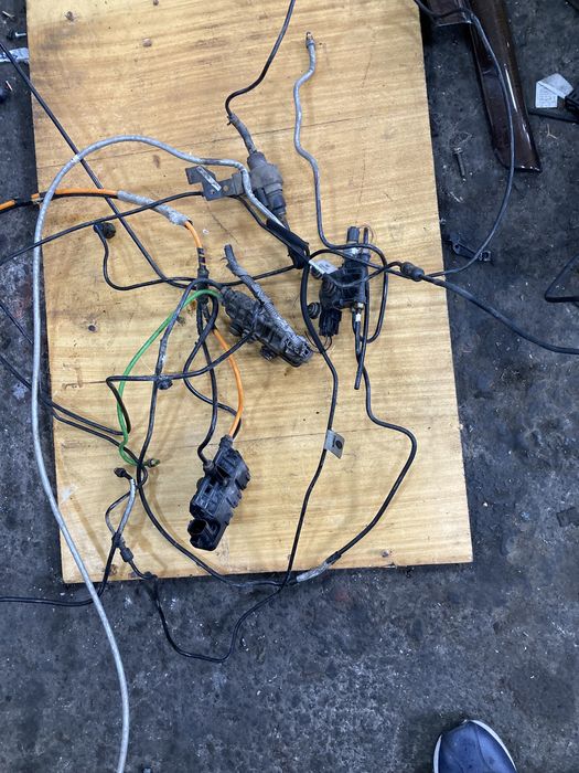 Range rover sport 2012г 3.0d 245кс Разпределители въздушно окачване