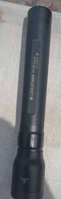 Lanterna Led Lenser  P17R Core