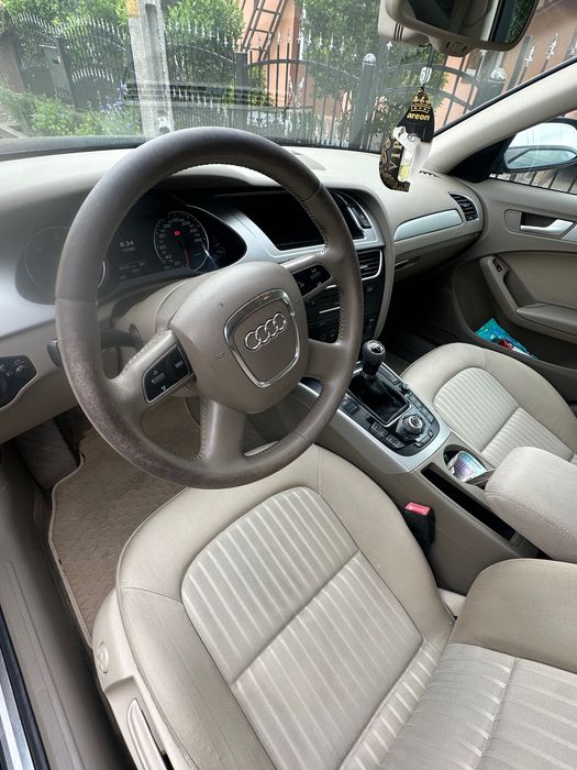 Masina Audi A4 2010