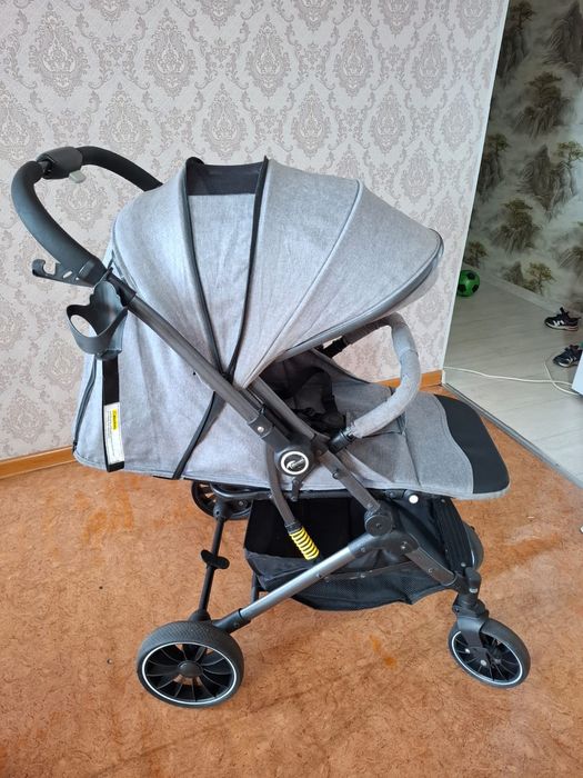 Продается коляска