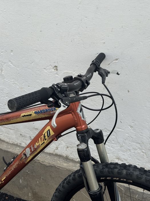Продам велосипед specialized hardrock comp