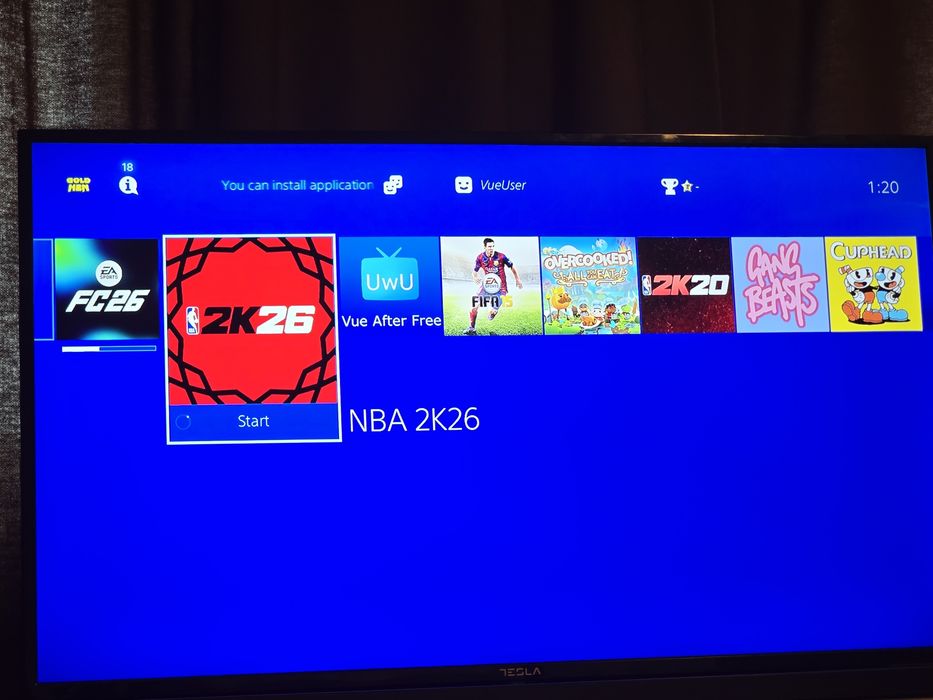 Ps4 normal modat Hen