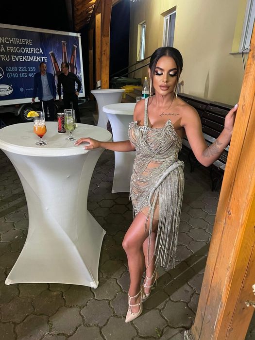 Inchiriem rochii Nadare,Loulou,m marquise, albina dyla)