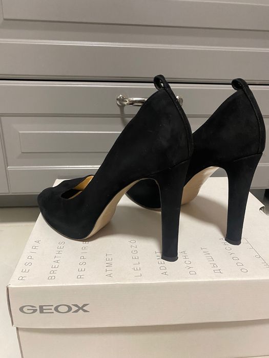 Max Mara Дамски Обувки на Висок Ток