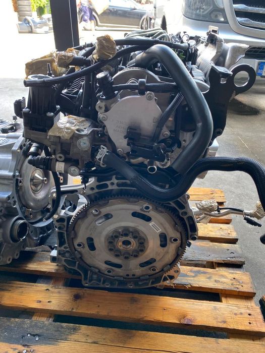 Motor 197CP 100000 KM VOLVO V60 CROSS COUNTRY MILD HYBRID 2021 D4204T8