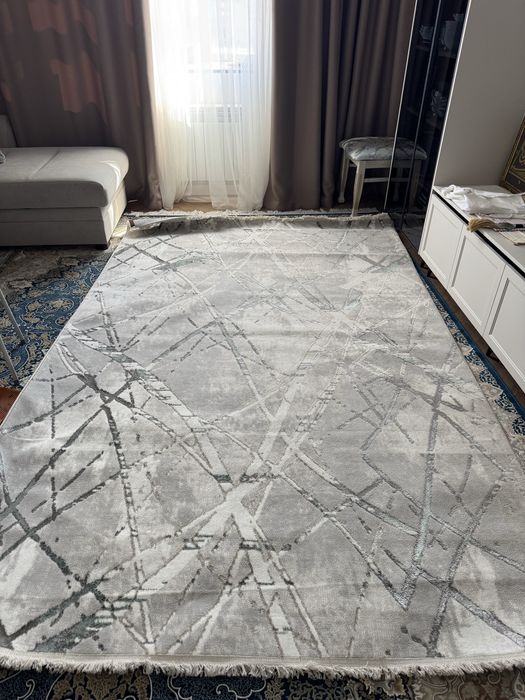 Продам ковер ковер 2х3