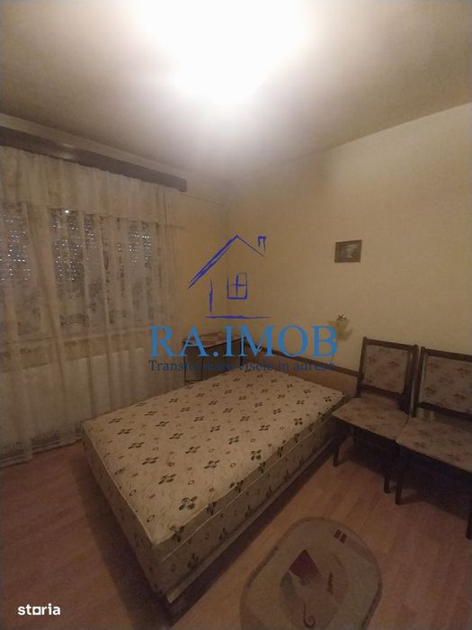 Apartament 2 camere, et 10, Vest - Al.Godeanu - 48900 euro negociabil