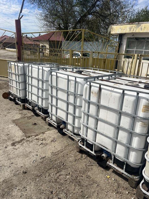 Резервоари/Цистерни/Бидони за вода,горива и други по 1 тон