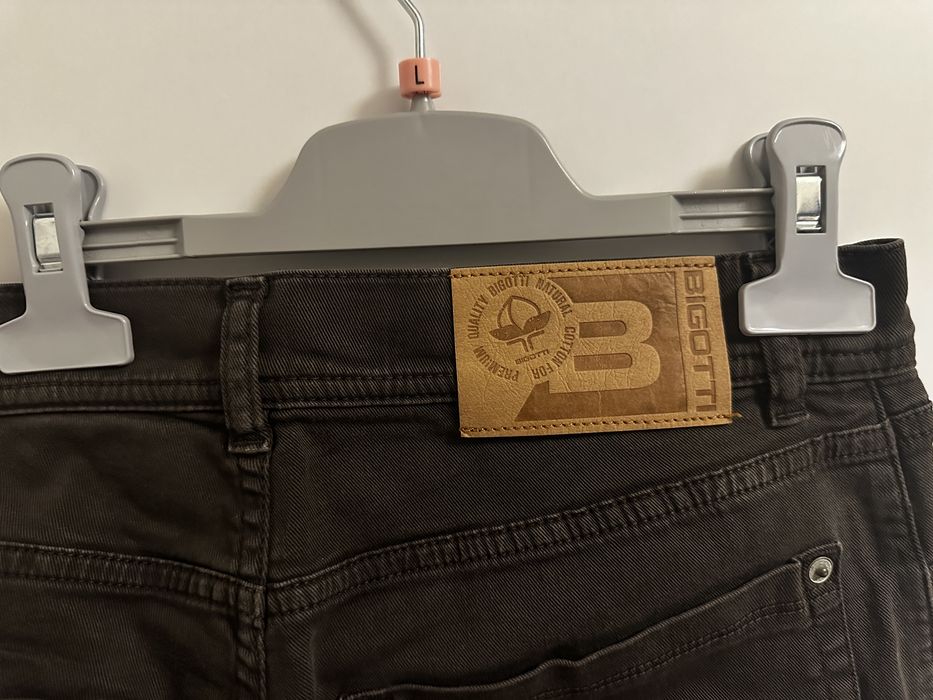 Pantaloni bărbătești maro închis Bigotti mărimea 29/34