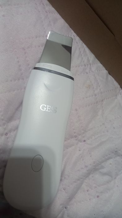 Аппарат для глубокой чистки лица