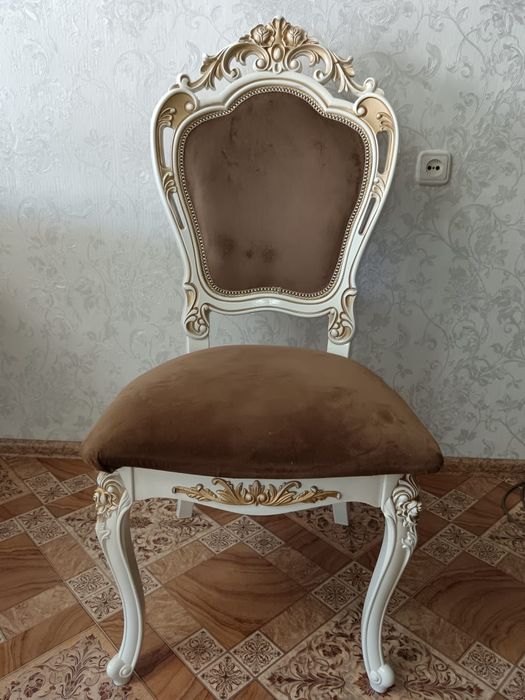 Стол и стулья не дорого