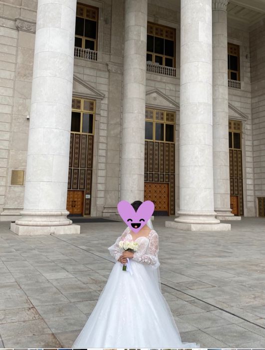 Продам элегантное свадебное платье