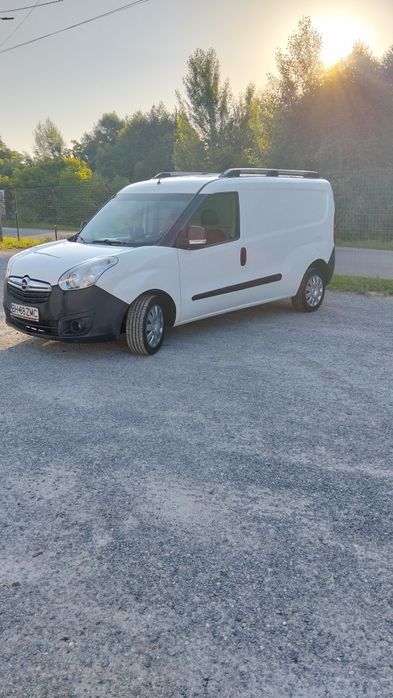 Vând autoutilitară Opel Combo Van