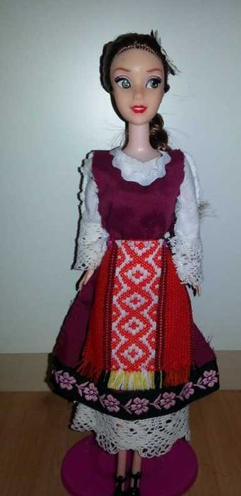 ! ИДЕАЛЕН ПОДАРЪК ! Ръчно направени кукли барби с народна носия