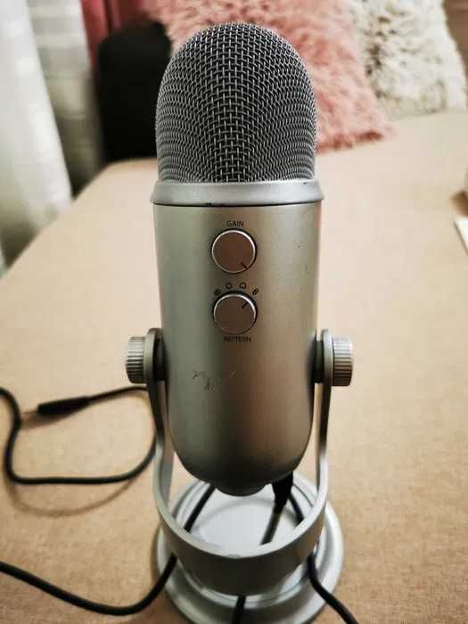 microfon podcast youtube Blue yeti you tube streaming / nu Rode