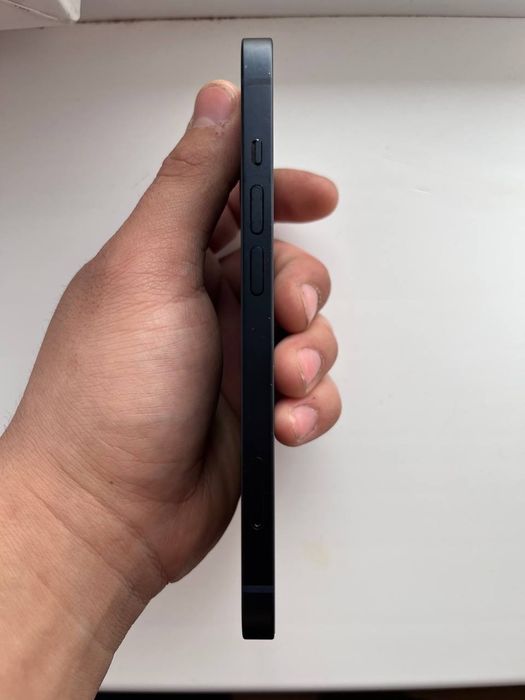 Айфон 13  128gb.