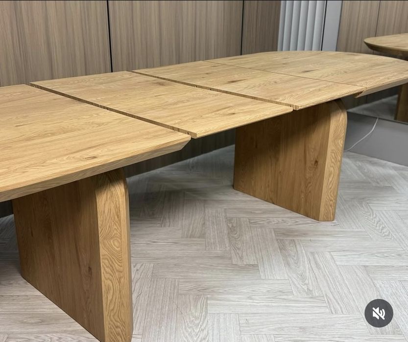 Стол для гостиной