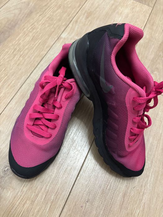 Маратонки Nike 38н