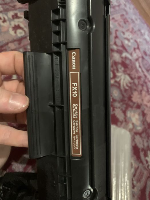 Картридж FX10 продам