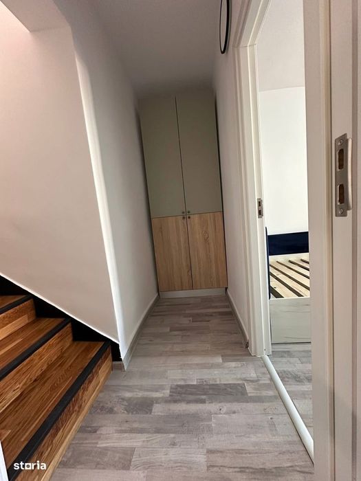 De vanzare apartament tip duplex,3 camere si 2 balcoane, renovat,etj 1