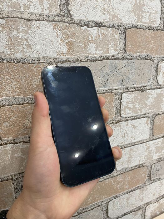 Срочно продаю Айфон 13