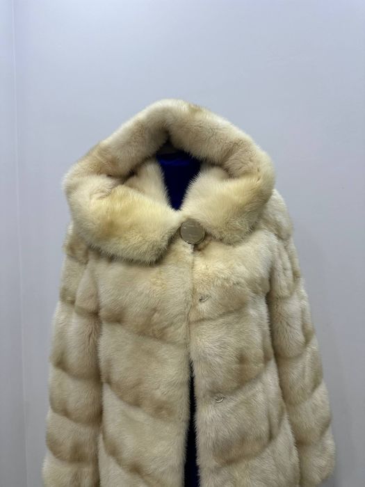 Скидка.Норковая пушистая,очень теплая шуба