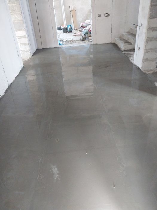 Стяжка пола под маяк.