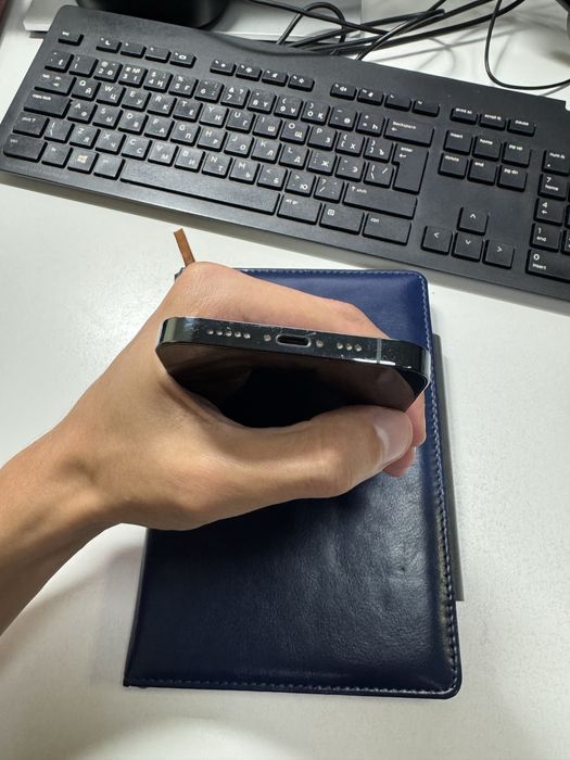 Продается iPhone 12 pro 256 gb
