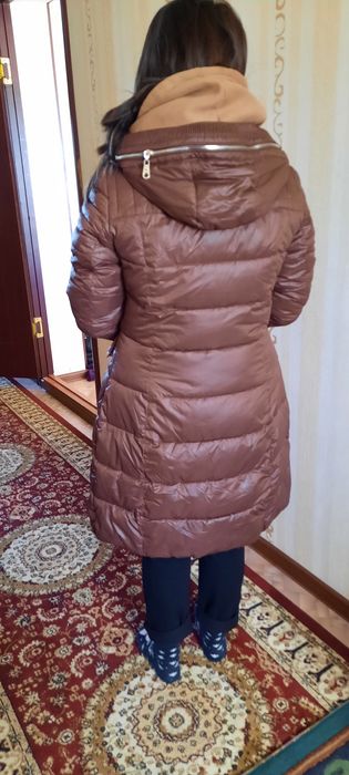 Продаються куртки